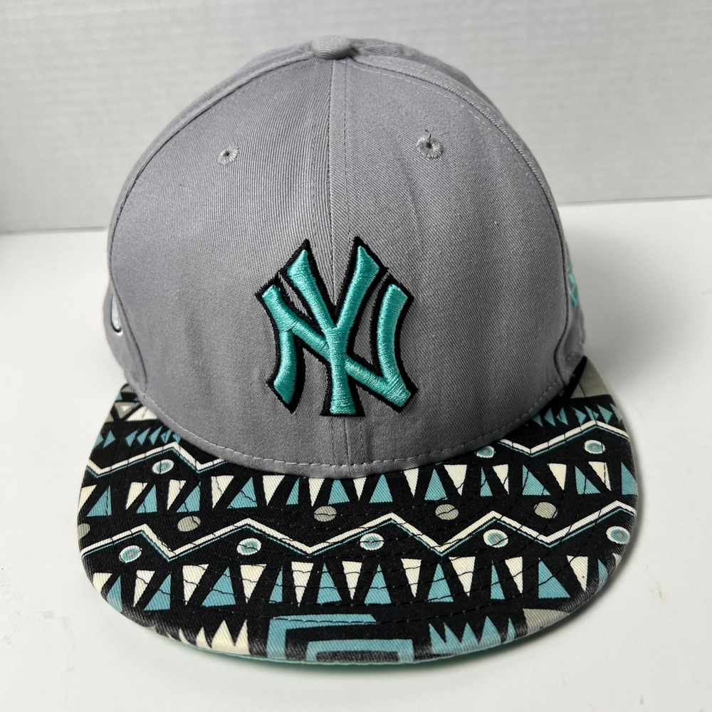 New York Yankees New Era 9FIFTY Snapback Hat Grey Teal Geometric Brim MLB Cap